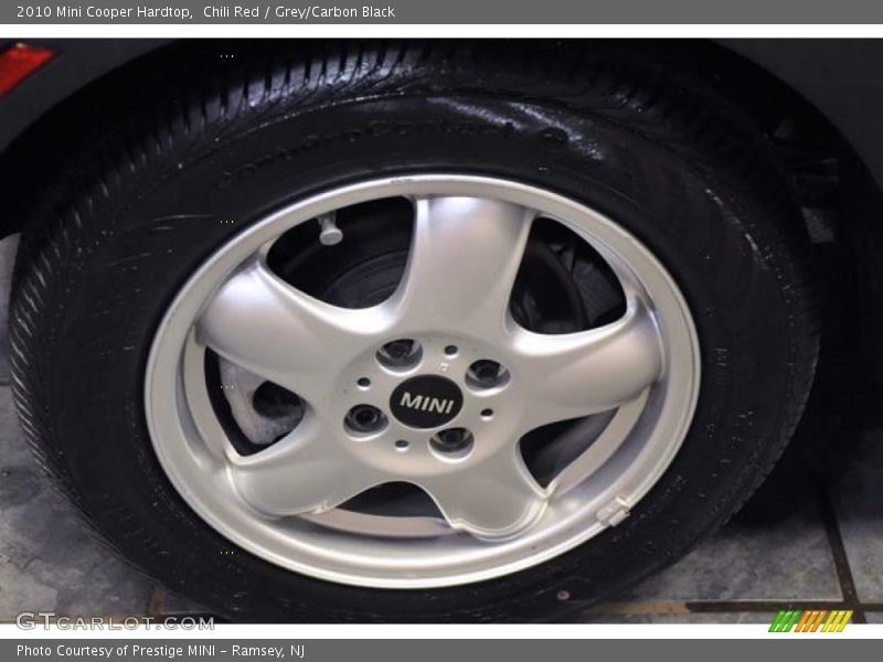 Chili Red / Grey/Carbon Black 2010 Mini Cooper Hardtop