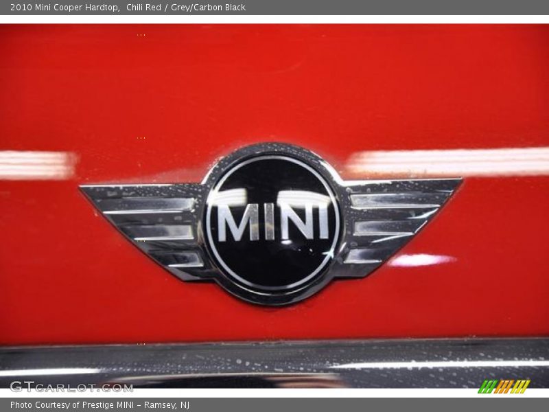 Chili Red / Grey/Carbon Black 2010 Mini Cooper Hardtop