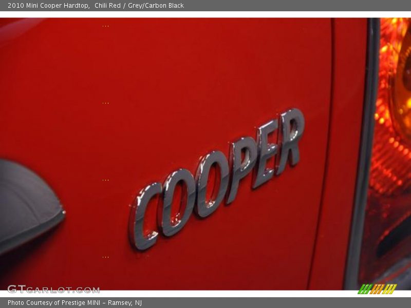 Chili Red / Grey/Carbon Black 2010 Mini Cooper Hardtop