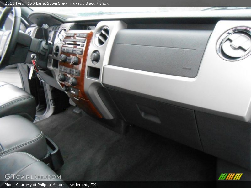 Tuxedo Black / Black 2010 Ford F150 Lariat SuperCrew