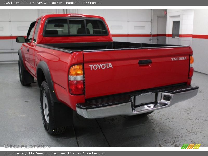 Radiant Red / Charcoal 2004 Toyota Tacoma SR5 Xtracab 4x4