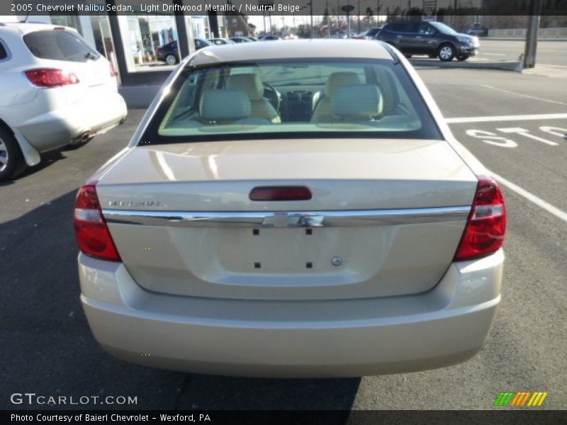 Light Driftwood Metallic / Neutral Beige 2005 Chevrolet Malibu Sedan