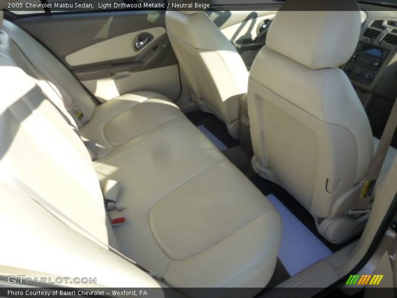 Light Driftwood Metallic / Neutral Beige 2005 Chevrolet Malibu Sedan