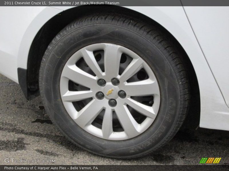 Summit White / Jet Black/Medium Titanium 2011 Chevrolet Cruze LS