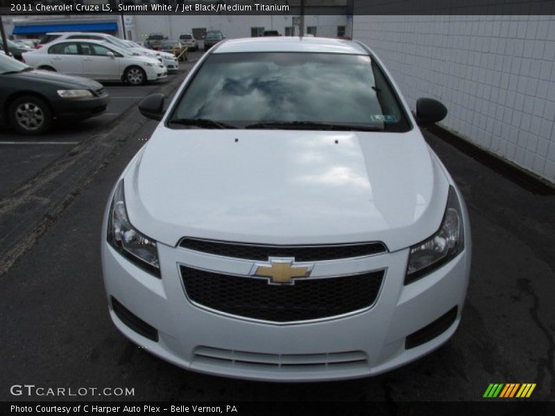 Summit White / Jet Black/Medium Titanium 2011 Chevrolet Cruze LS