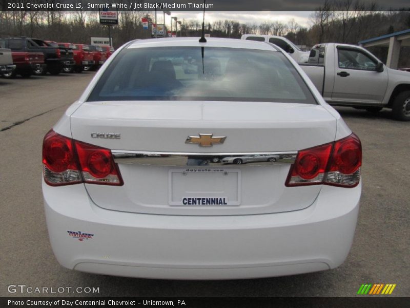 Summit White / Jet Black/Medium Titanium 2011 Chevrolet Cruze LS
