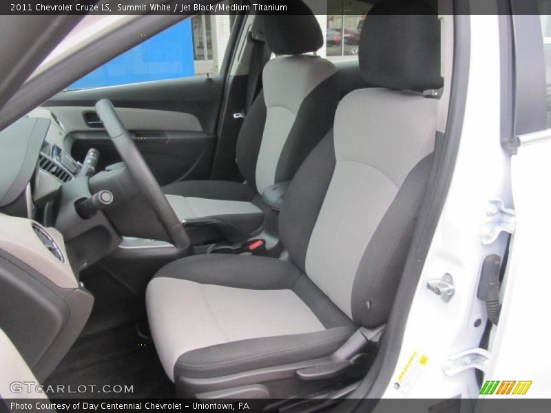 Summit White / Jet Black/Medium Titanium 2011 Chevrolet Cruze LS