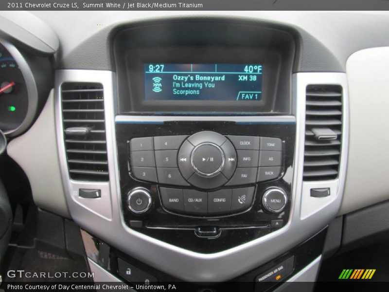 Summit White / Jet Black/Medium Titanium 2011 Chevrolet Cruze LS