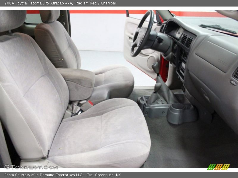  2004 Tacoma SR5 Xtracab 4x4 Charcoal Interior