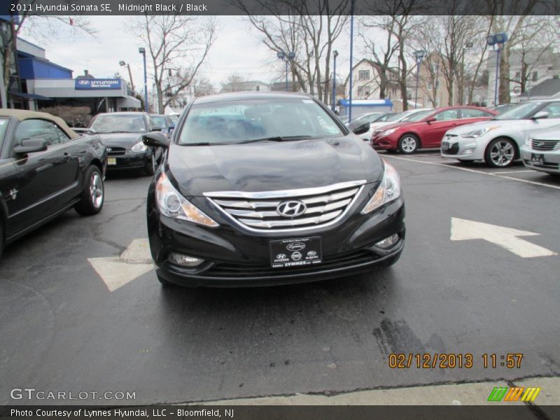 Midnight Black / Black 2011 Hyundai Sonata SE