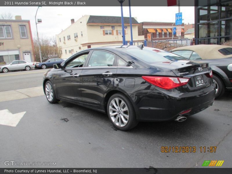 Midnight Black / Black 2011 Hyundai Sonata SE