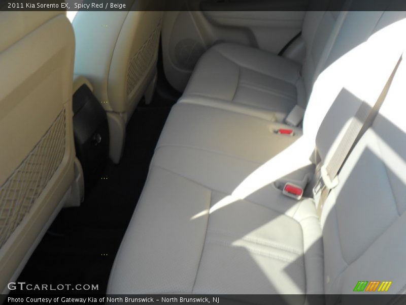 Spicy Red / Beige 2011 Kia Sorento EX
