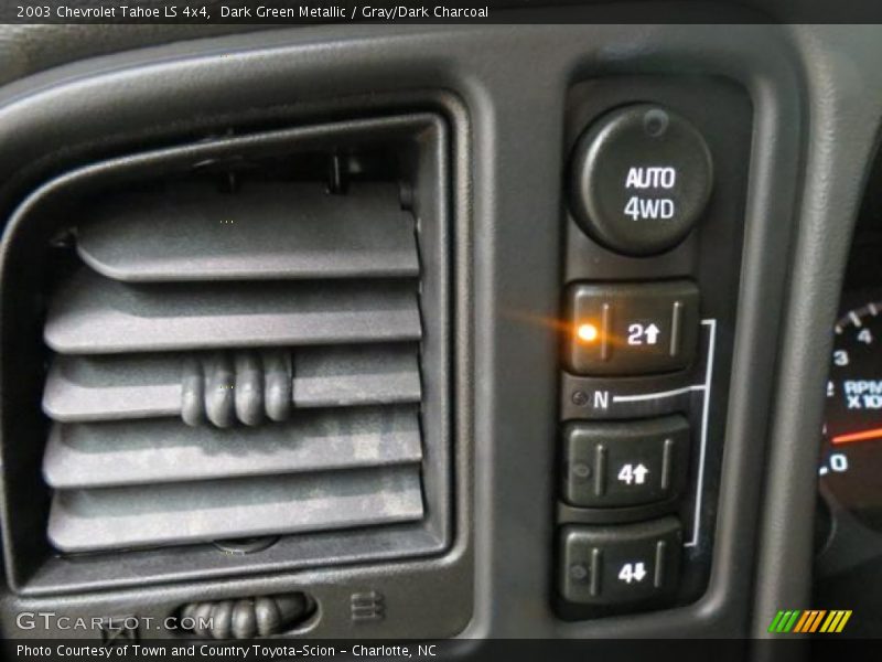 Dark Green Metallic / Gray/Dark Charcoal 2003 Chevrolet Tahoe LS 4x4