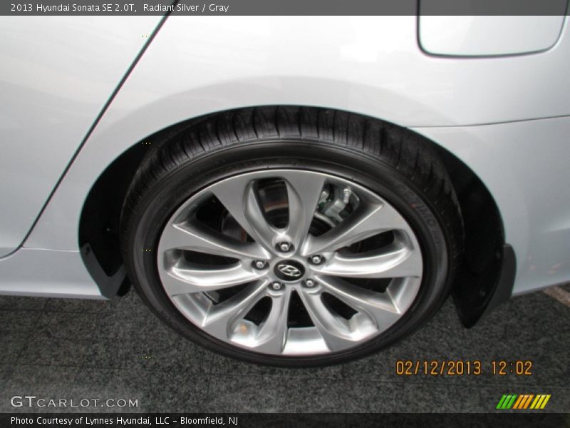 Radiant Silver / Gray 2013 Hyundai Sonata SE 2.0T