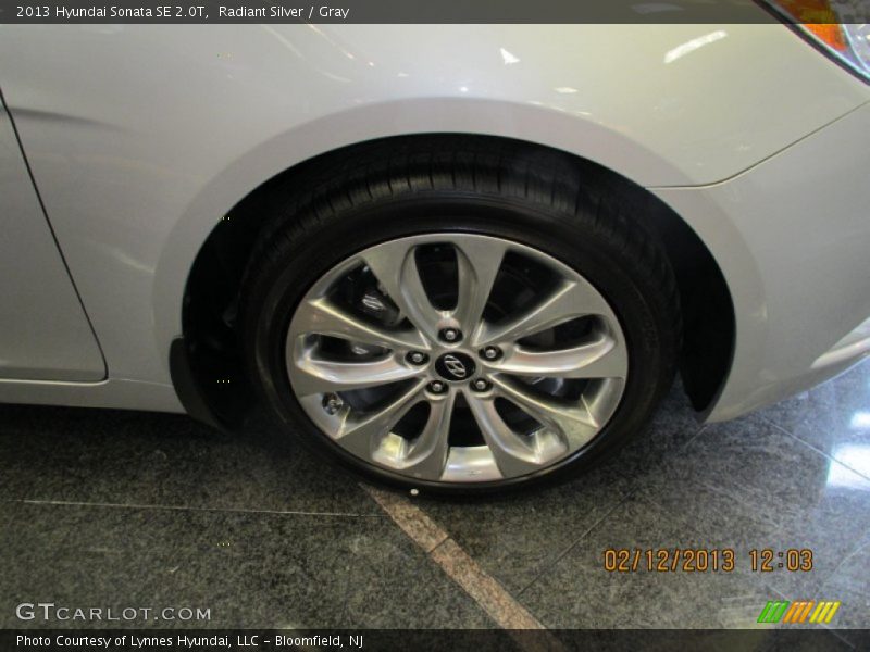 Radiant Silver / Gray 2013 Hyundai Sonata SE 2.0T