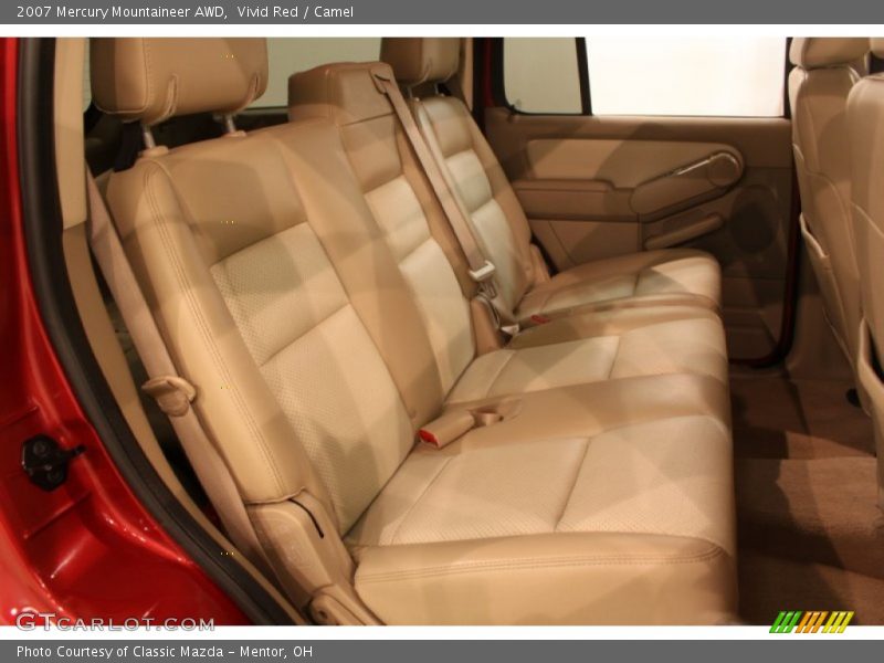 Vivid Red / Camel 2007 Mercury Mountaineer AWD