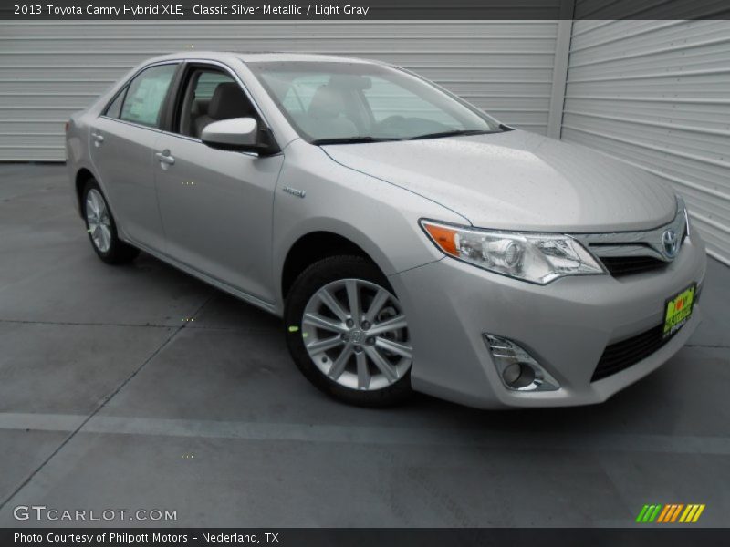 Classic Silver Metallic / Light Gray 2013 Toyota Camry Hybrid XLE