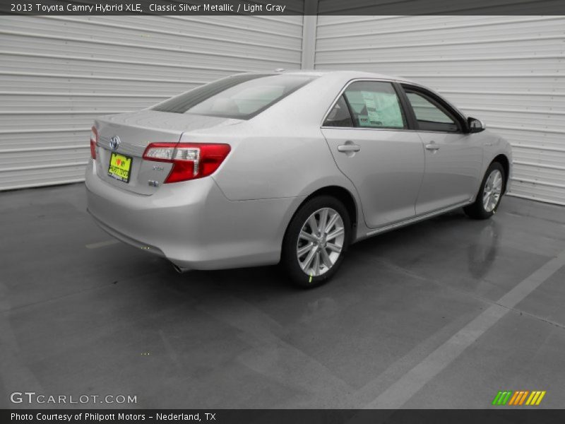 Classic Silver Metallic / Light Gray 2013 Toyota Camry Hybrid XLE