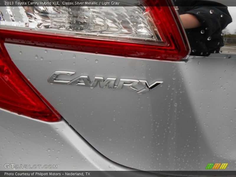Classic Silver Metallic / Light Gray 2013 Toyota Camry Hybrid XLE