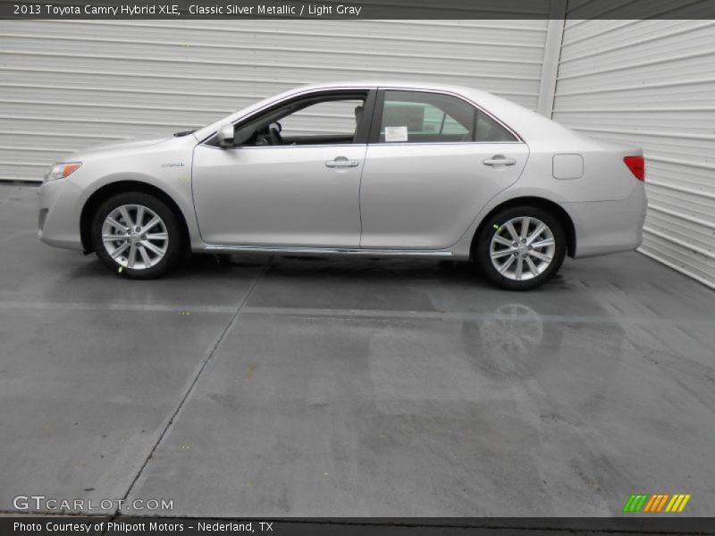 Classic Silver Metallic / Light Gray 2013 Toyota Camry Hybrid XLE