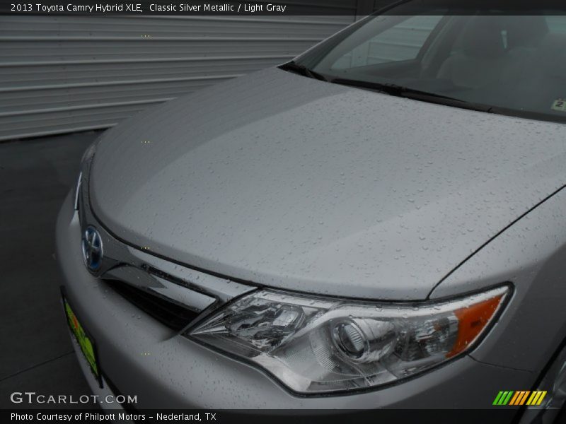 Classic Silver Metallic / Light Gray 2013 Toyota Camry Hybrid XLE