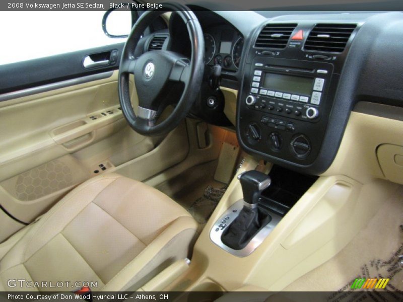 Black / Pure Beige 2008 Volkswagen Jetta SE Sedan