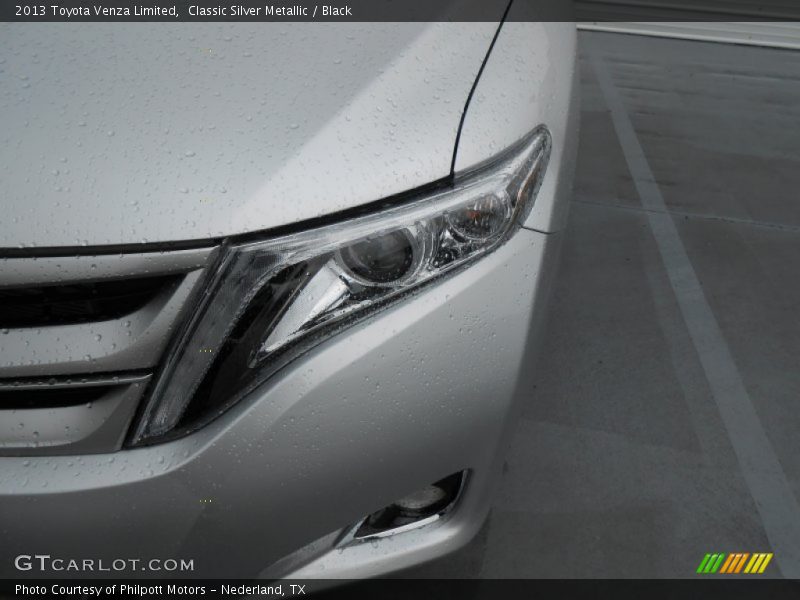 Classic Silver Metallic / Black 2013 Toyota Venza Limited