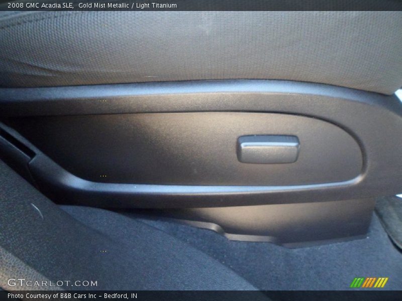 Gold Mist Metallic / Light Titanium 2008 GMC Acadia SLE