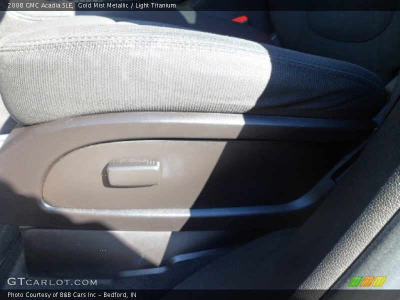 Gold Mist Metallic / Light Titanium 2008 GMC Acadia SLE