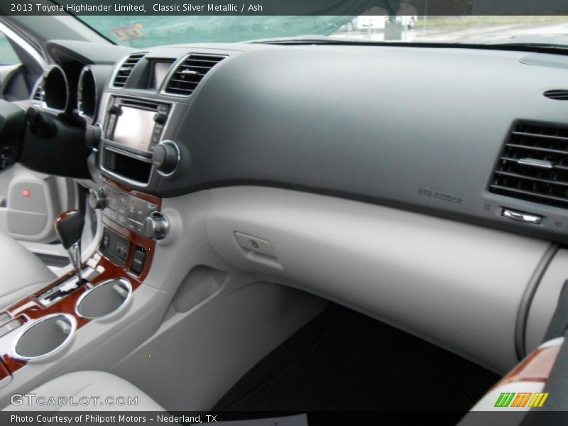 Classic Silver Metallic / Ash 2013 Toyota Highlander Limited