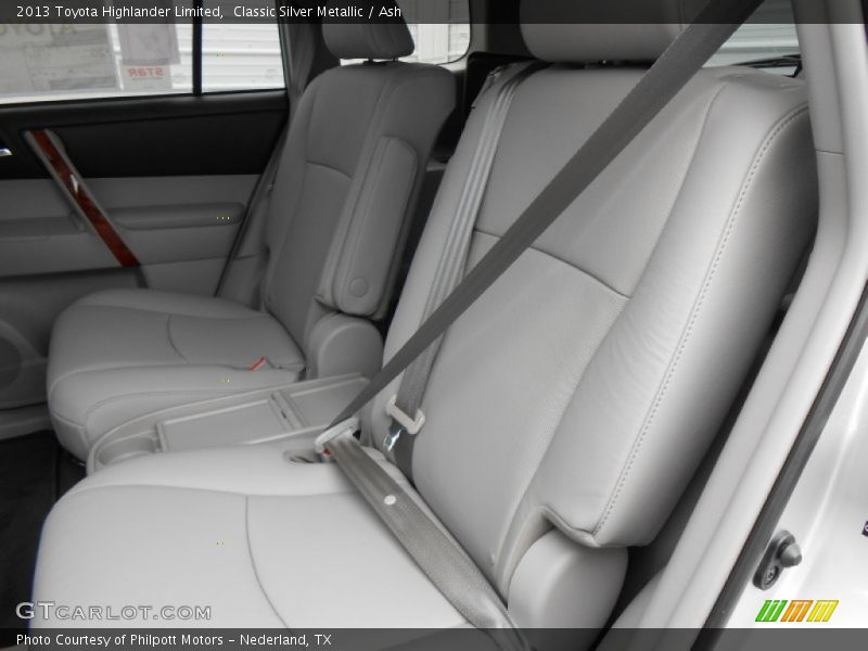 Classic Silver Metallic / Ash 2013 Toyota Highlander Limited