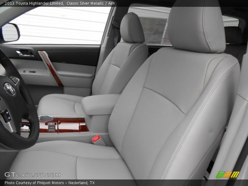 Classic Silver Metallic / Ash 2013 Toyota Highlander Limited