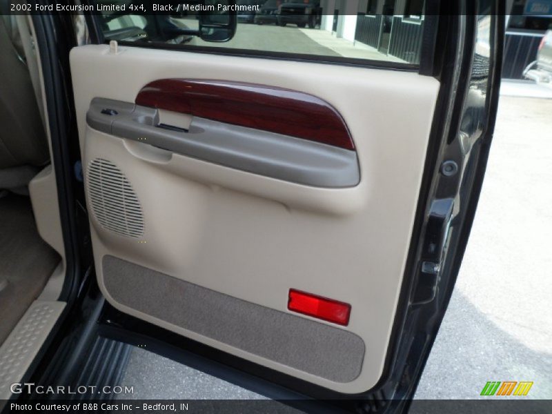 Door Panel of 2002 Excursion Limited 4x4