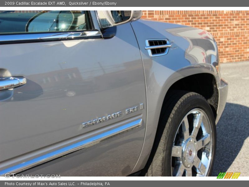 Quicksilver / Ebony/Ebony 2009 Cadillac Escalade EXT AWD