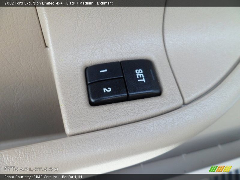 Black / Medium Parchment 2002 Ford Excursion Limited 4x4