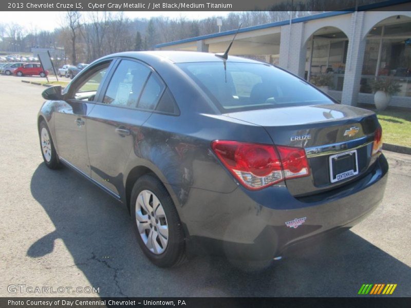 Cyber Gray Metallic / Jet Black/Medium Titanium 2013 Chevrolet Cruze LS