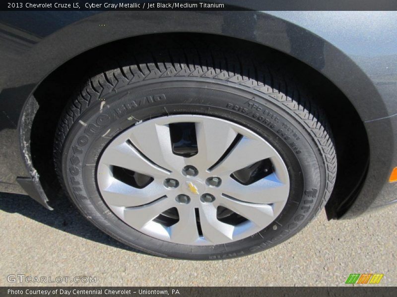 Cyber Gray Metallic / Jet Black/Medium Titanium 2013 Chevrolet Cruze LS