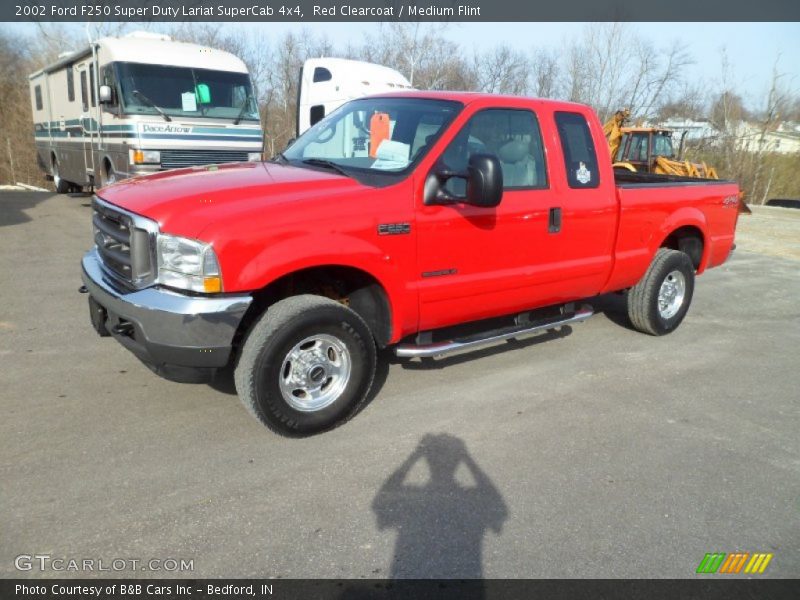 Front 3/4 View of 2002 F250 Super Duty Lariat SuperCab 4x4