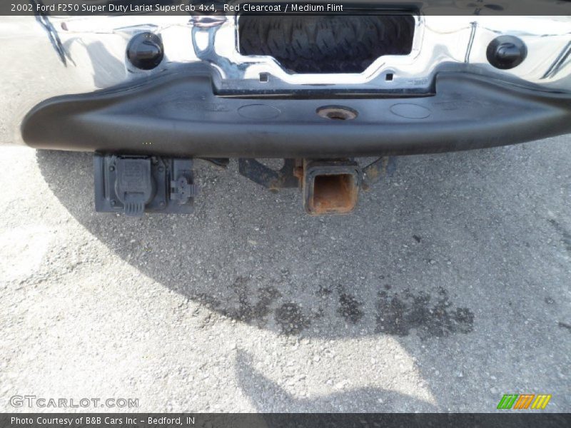 Red Clearcoat / Medium Flint 2002 Ford F250 Super Duty Lariat SuperCab 4x4