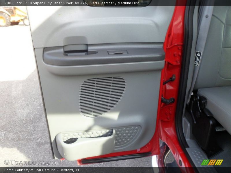 Red Clearcoat / Medium Flint 2002 Ford F250 Super Duty Lariat SuperCab 4x4