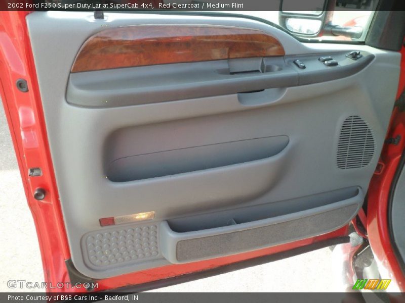 Red Clearcoat / Medium Flint 2002 Ford F250 Super Duty Lariat SuperCab 4x4