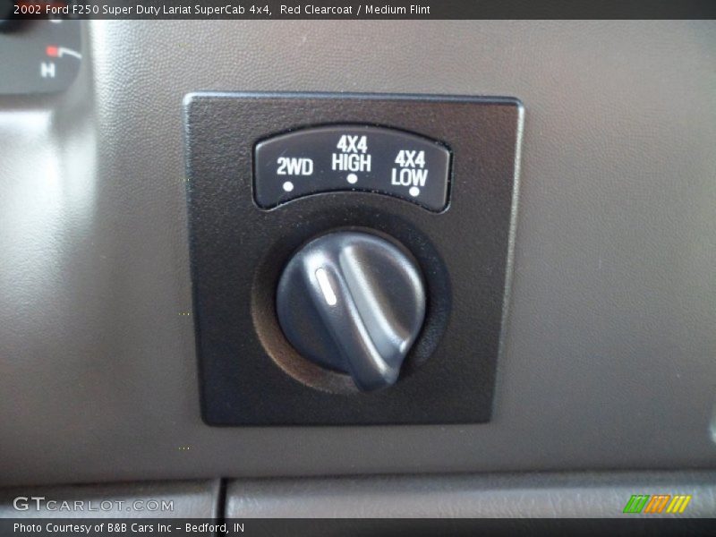 Red Clearcoat / Medium Flint 2002 Ford F250 Super Duty Lariat SuperCab 4x4