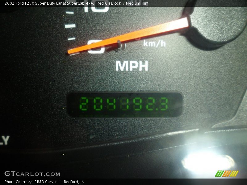 Red Clearcoat / Medium Flint 2002 Ford F250 Super Duty Lariat SuperCab 4x4