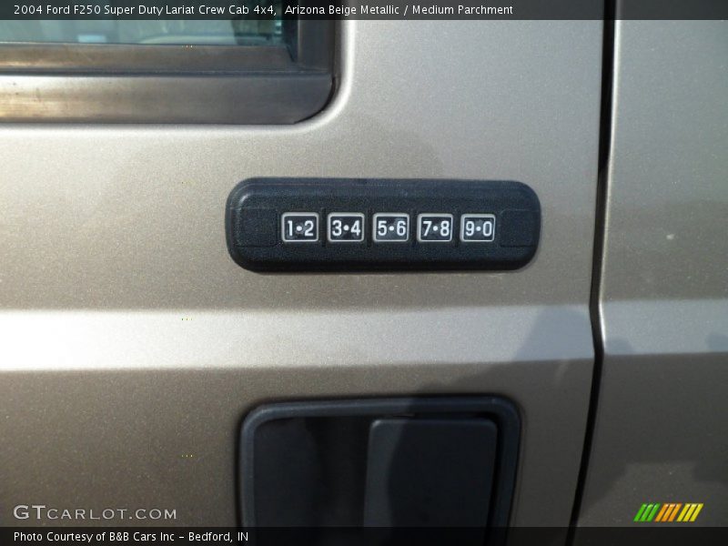 Arizona Beige Metallic / Medium Parchment 2004 Ford F250 Super Duty Lariat Crew Cab 4x4