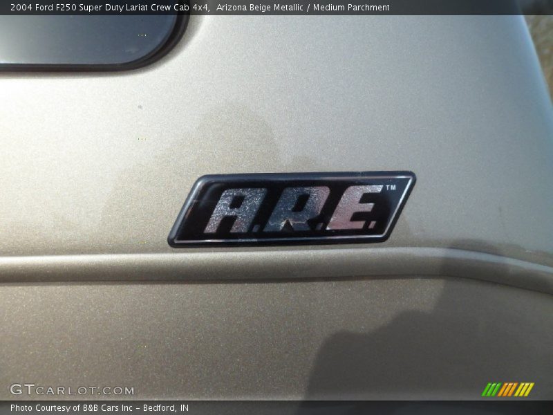 Arizona Beige Metallic / Medium Parchment 2004 Ford F250 Super Duty Lariat Crew Cab 4x4