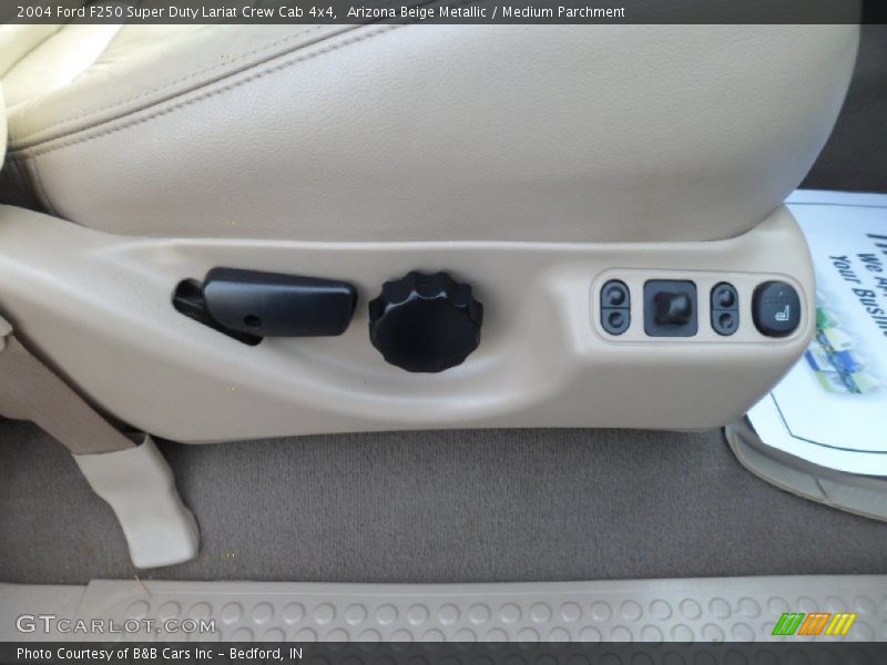 Arizona Beige Metallic / Medium Parchment 2004 Ford F250 Super Duty Lariat Crew Cab 4x4