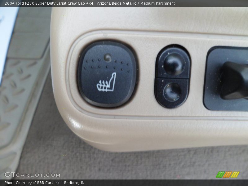 Arizona Beige Metallic / Medium Parchment 2004 Ford F250 Super Duty Lariat Crew Cab 4x4