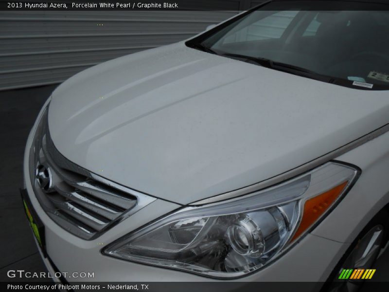 Porcelain White Pearl / Graphite Black 2013 Hyundai Azera