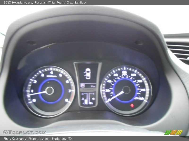 Porcelain White Pearl / Graphite Black 2013 Hyundai Azera