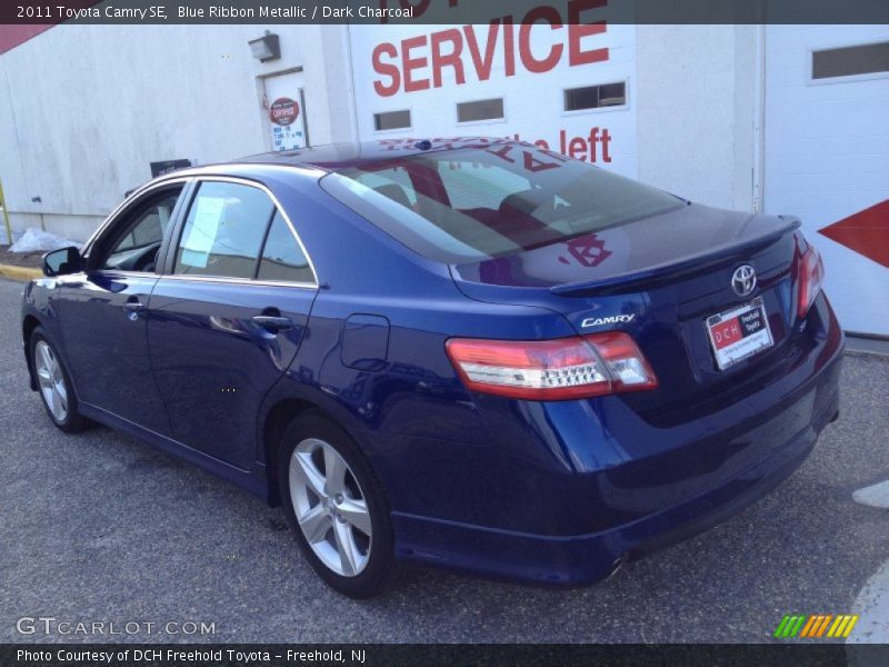Blue Ribbon Metallic / Dark Charcoal 2011 Toyota Camry SE